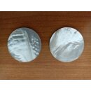 Mother of pearl plates, round, 46 mm diameter and 2,3 mm...